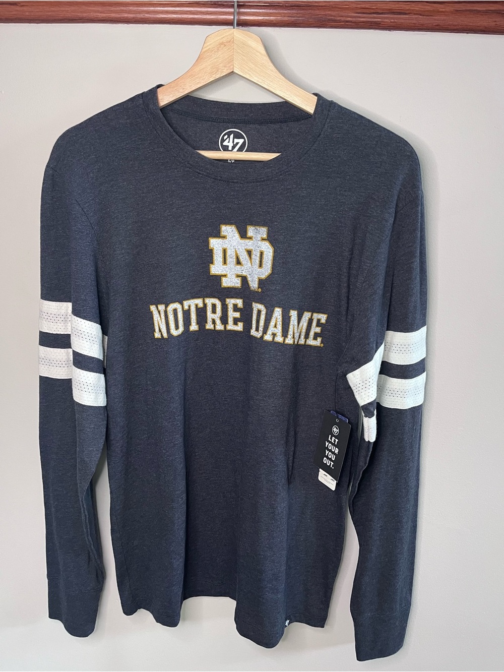 47 Brand Notre Dame Fighting Irish Mens Small Long Sleeve‎ Tee Charcoal Heather